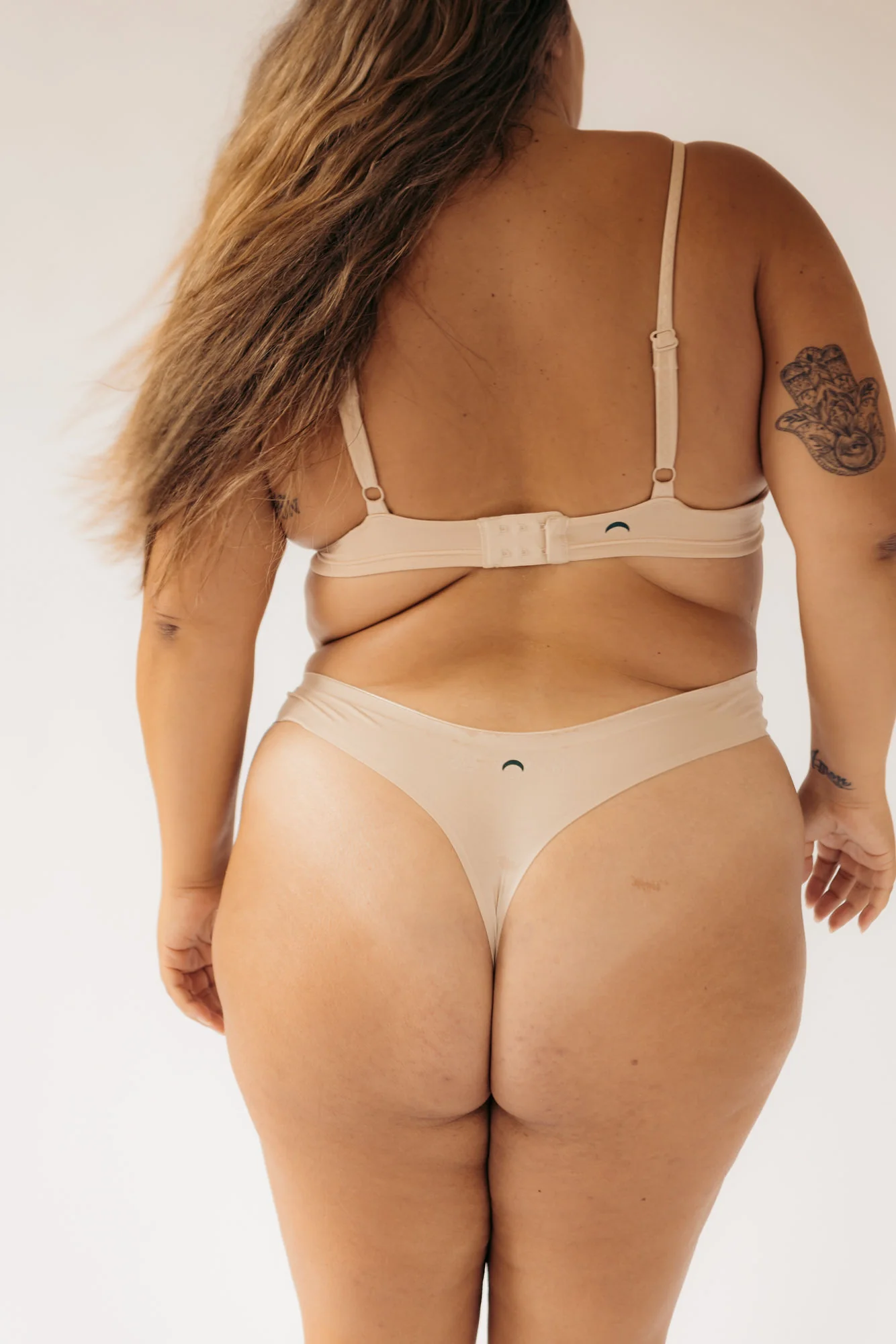 Seamless High Rise Thong - Image 5