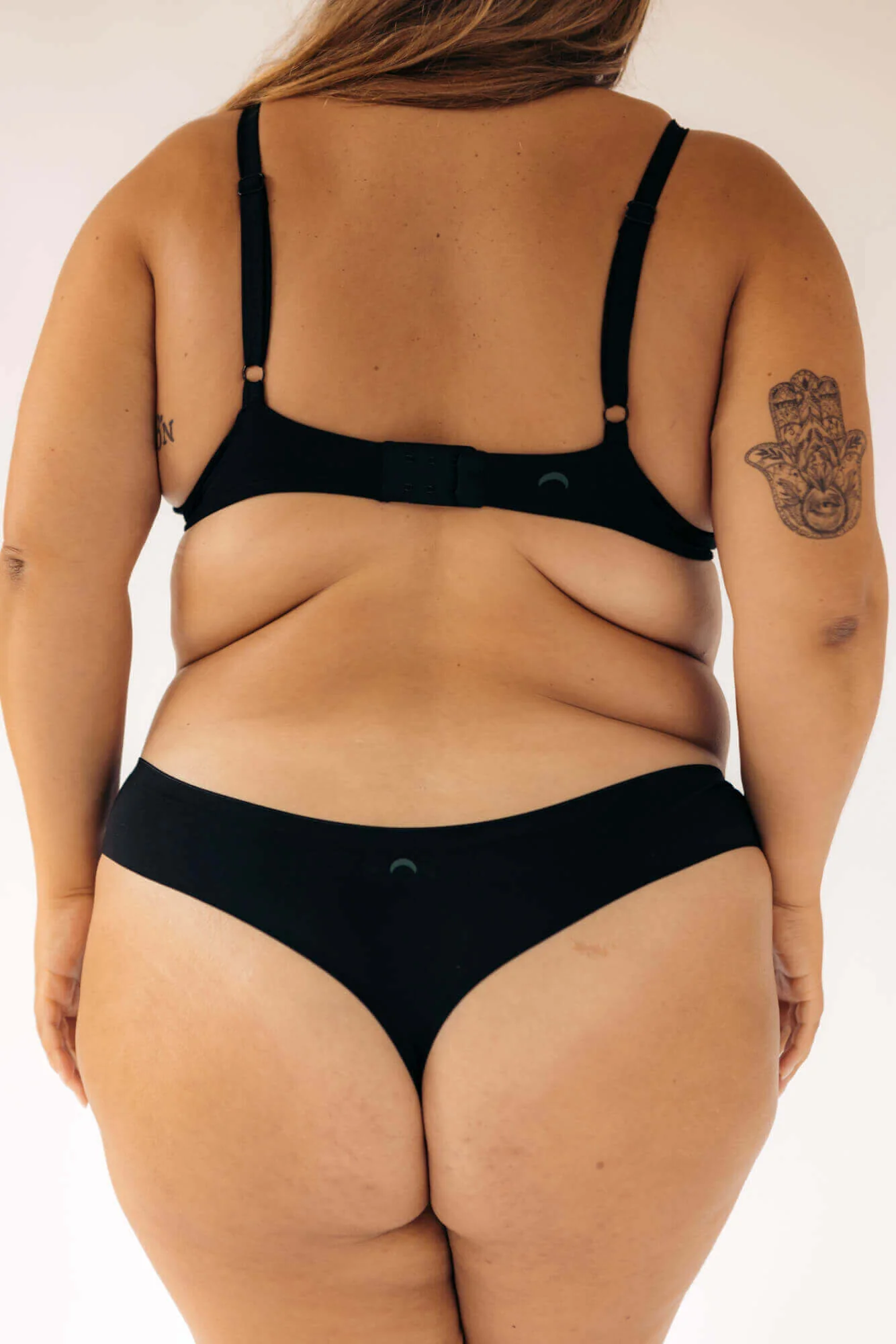 Seamless Low-Mid Rise Thong - Image 8