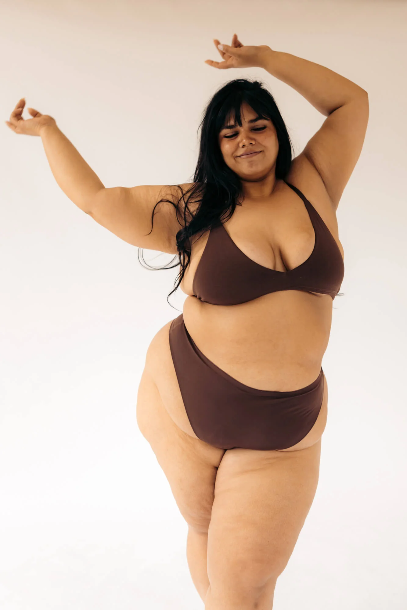 Seamless High Rise Thong - Image 4
