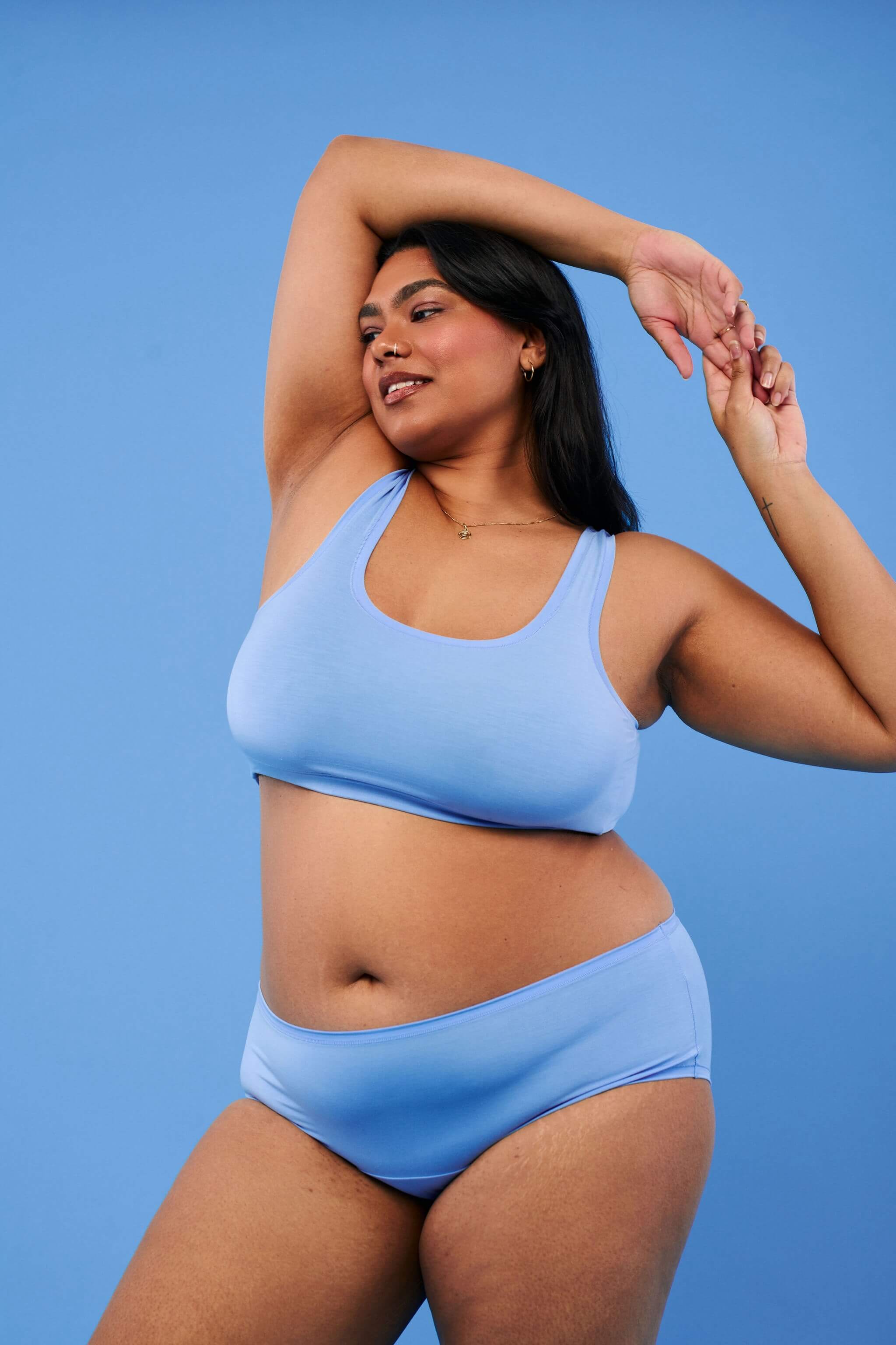 Sporty Bralette - Image 8